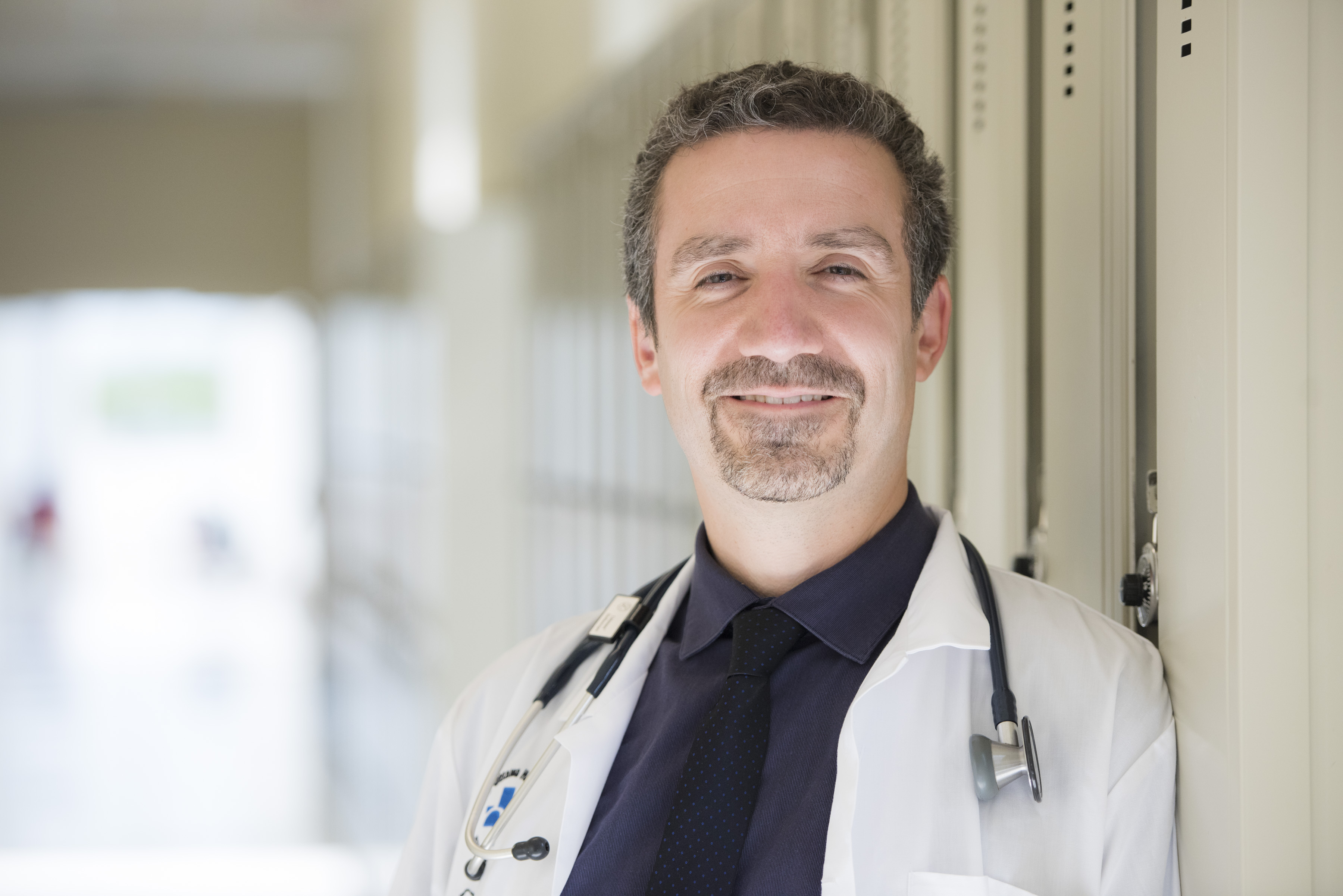 Dr Gonzalo Alvarez a L'Hopital d'Ottawa