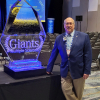 Dr. Mark Freedman receives Giants of Multiple Sclerosis award