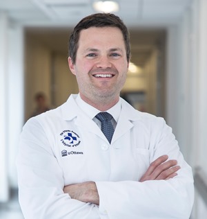 Le Dr Daniel McIsaac